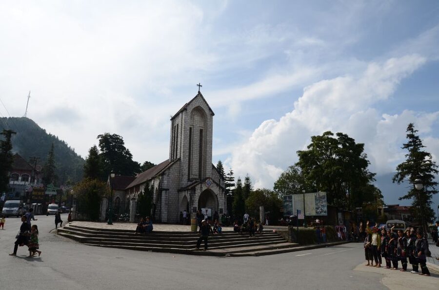Explore Sa Pa with Overnight Train & Sleeper Bus & Trekking - A practical Sa Pa hotel night