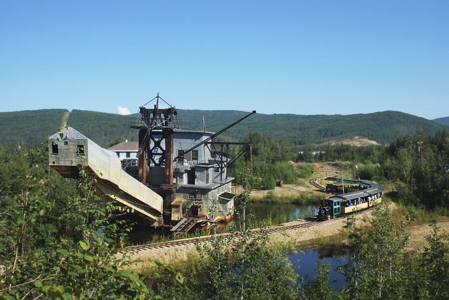 Fairbanks: Gold Dredge 8 Historic Train Tour - The Trans-Alaska Pipeline makes an unexpected stop