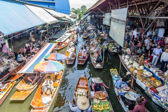 Famous Markets Tour: Maeklong Railway & Damnoen Saduak Floating - Two markets, one morning, two different experiences