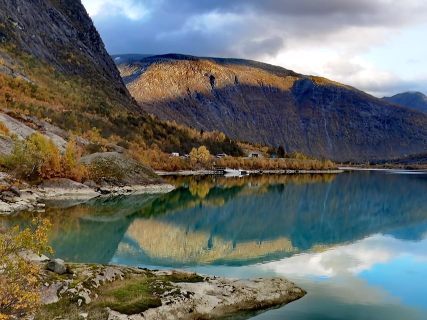 Flåm Flexible Tour with Stegastein, cruise and train include - Why this private Flåm tour works differently