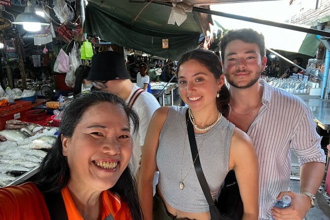Floating and Railway Markets Private Tour - What this Bangkok day trip really covers