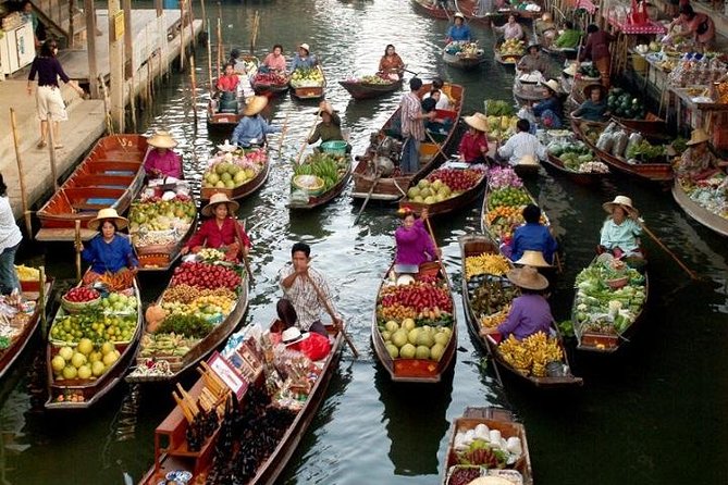Floating Market Damnoen Saduak and Meklong Railway Market: Half Day Tour - Damnoen Saduak by rowing boat