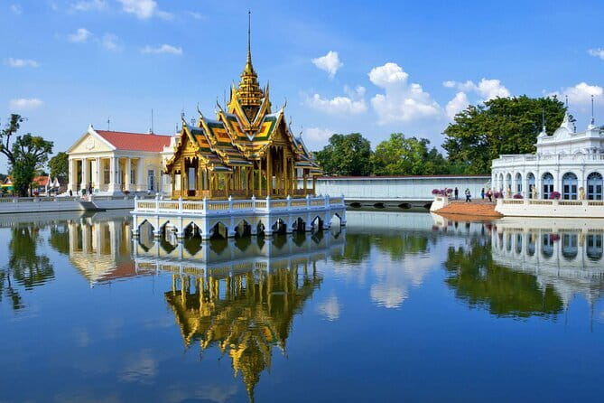 Floating Market & Railway Market Private Tour - Who will get the most from this outing