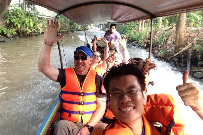Floating & Railway Market and Coconut Farm Tour [Optional Luxury] - The guides can shape the entire day