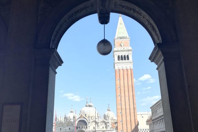 Florence and Venice from Rome: 2-Day Semi-Private Tour by Train - The overnight move to Florence