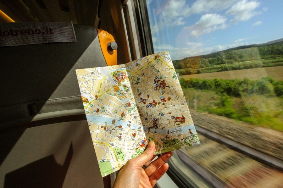 Florence: Full-Day Trip by High-Speed Train from Rome - Piazza della Repubblica and the route through central Florence