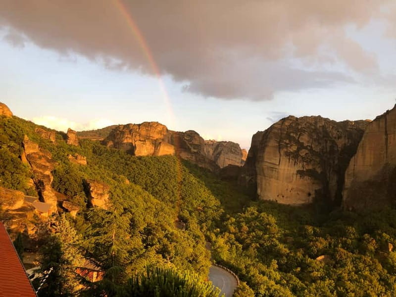 From Athens: Meteora Caves & Monasteries Day Trip by Train - Photo stops that make the day worthwhile