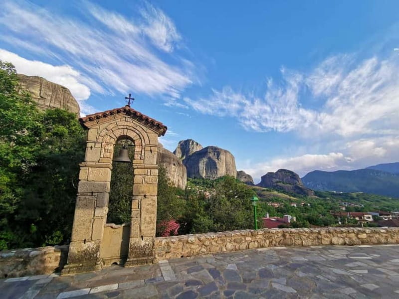 From Athens: Meteora Caves & Monasteries Day Trip by Train - The return trip to Athens
