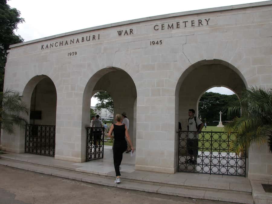 From Bangkok: Death Railway & River Kwai Bridge Private Tour - The guide can make or break the day