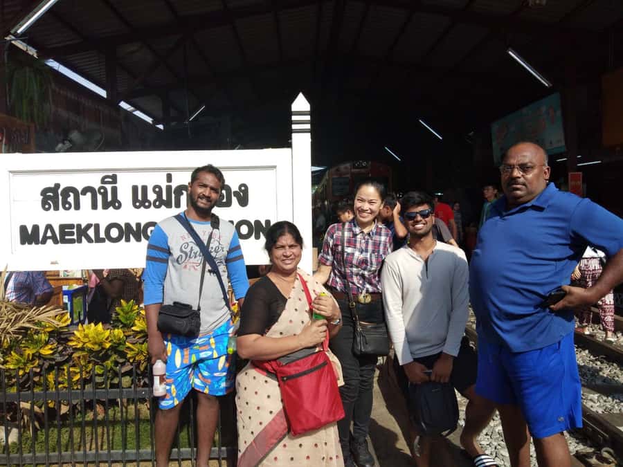 From Bangkok: Floating & Railway Markets Tour & Coconut Farm - Why the railway market is the tour’s best moment