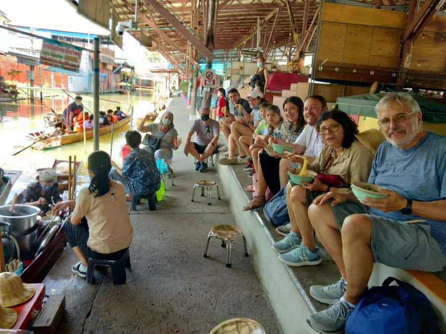 From Bangkok: Floating & Railway Markets Tour & Coconut Farm - A practical look at the seven-hour schedule