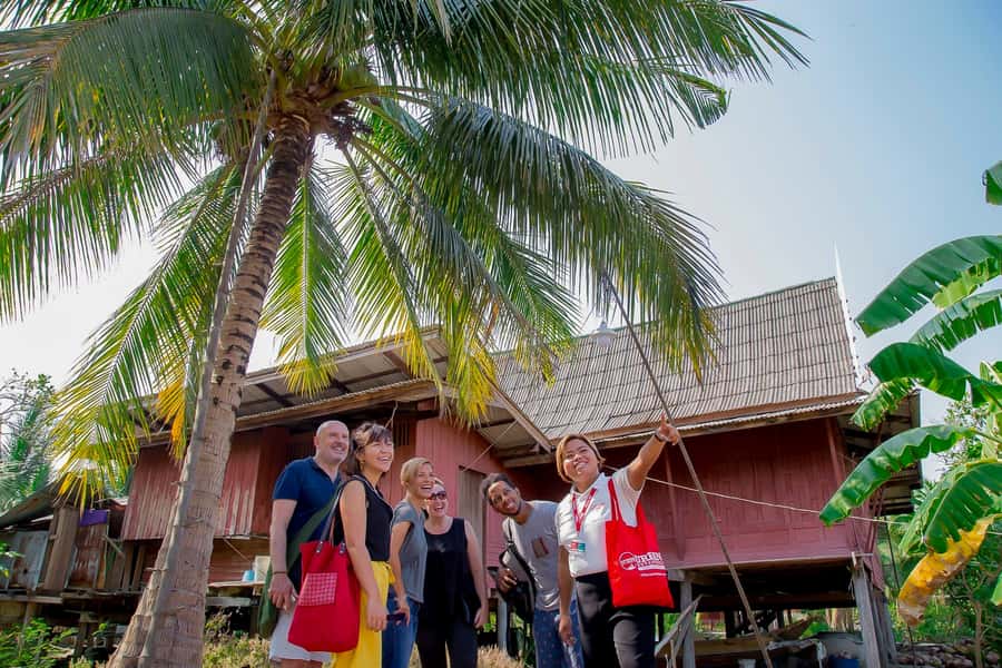 From Bangkok: Private Railway and Floating Market Tour - Getting the most from Damnoen Saduak