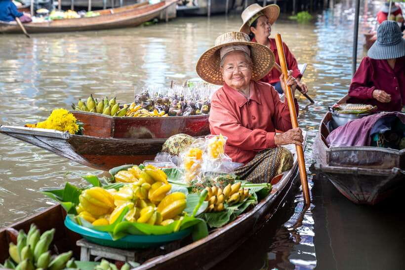 From Bangkok: Railway & Damnoen Saduak Floating Market Tour - Mae Klong Railway Market and the moving awnings