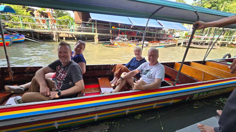 From BANGKOK: Railway Market and Amphawa Floating market - The 9:00 AM start from Bangkok