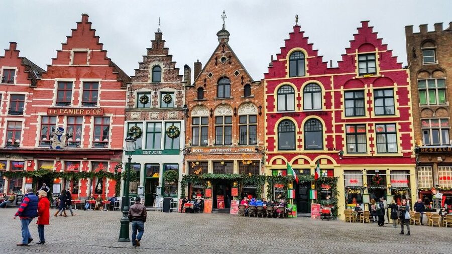 From Brussels: Bruges and Ghent Full-Day Trip by Train - Two hours in Bruges: choose carefully