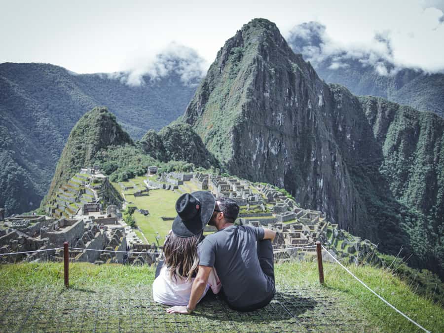 From Cusco: 2-Day Sacred Valley and Machupicchu by Train - One night at Inti Punku Machupicchu Hotel