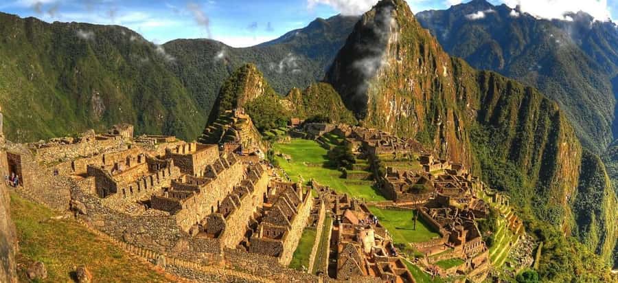 From Cusco: Excursion to Machu Picchu 1 day + Ticket & Train - The bus to Machu Picchu