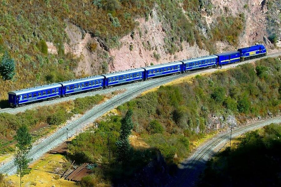 From Cusco: Excursion to Machu Picchu 1 day + Ticket & Train - Two hours inside the citadel