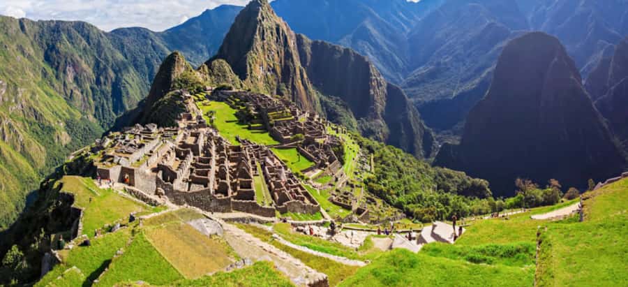 From Cusco: Machu Picchu Private Day Trip on Panoramic Train - The panoramic train across the Sacred Valley