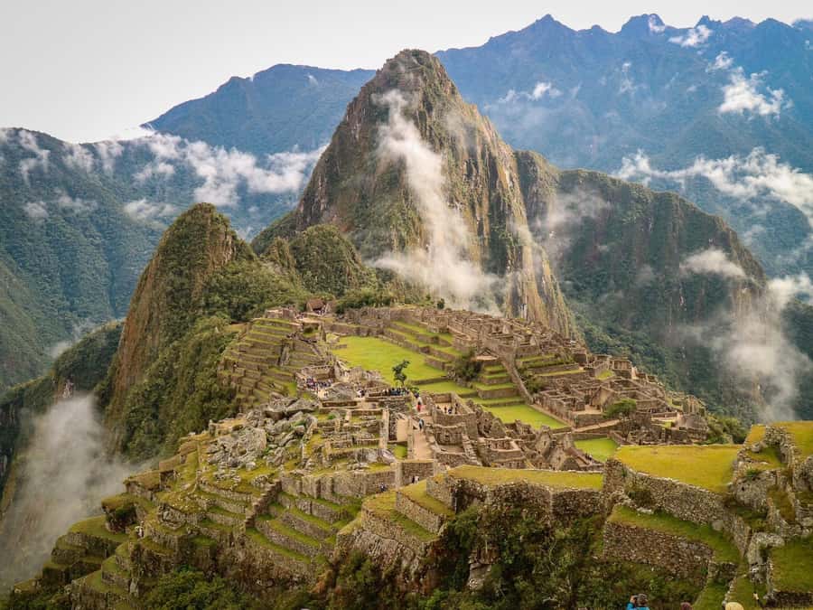 From Cusco: One-Day Round Trip to Machu Picchu by Train - The Bus Up to the Citadel
