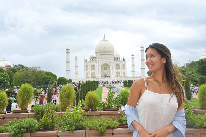 From Delhi: 2 Days Taj Mahal & Agra City Tour With Fatehpur Sikri - Agra Fort and the Mughal court