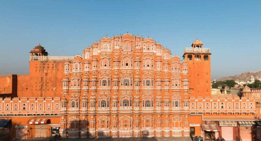 From Delhi: Jaipur Day Trip by Fast Train or Private Car - City Palace connects royal life with modern Jaipur