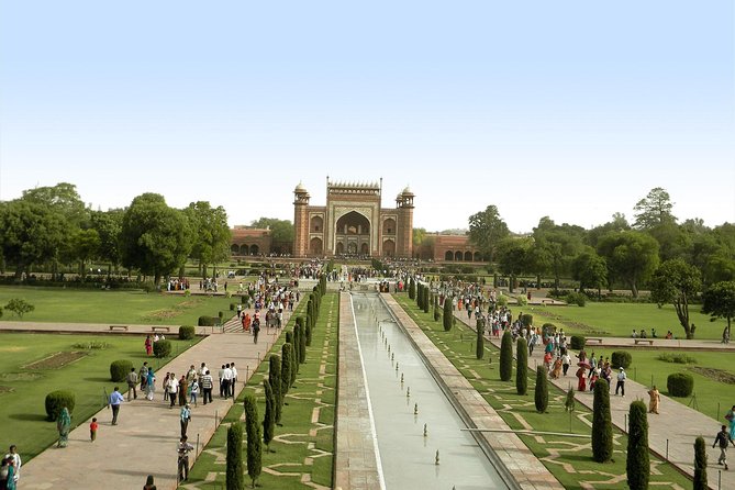 From Delhi: Private Taj Mahal & Agra Day Trip by India's Fastest A/c Train - Breakfast, snacks, and the air-conditioned chair car