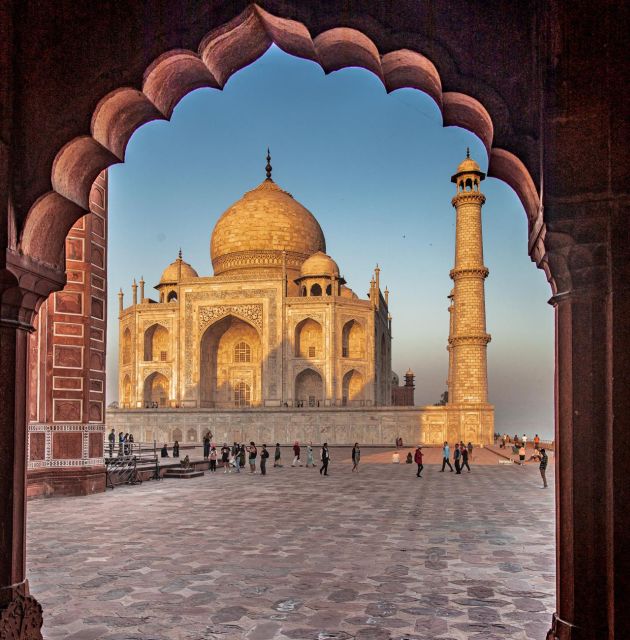 From Delhi: Same Day Taj Mahal Trip By India's Fastest Train - Who should book this Agra day trip