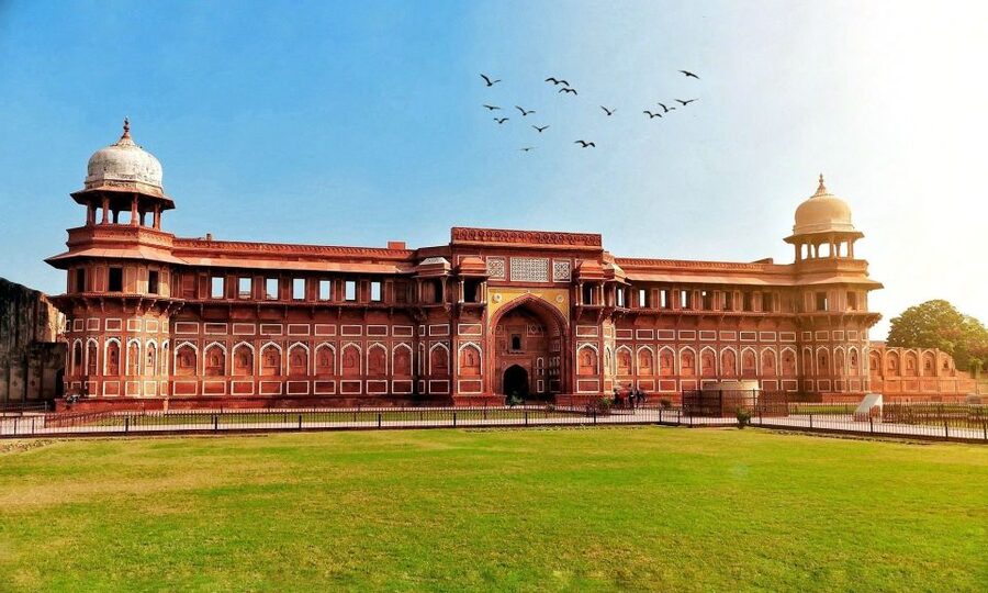From Delhi: Taj Mahal & Agra City Tour By Gatiman Train - What to bring and what to expect
