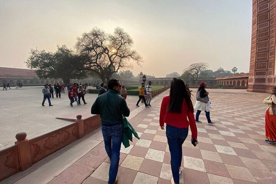 From Delhi: Taj Mahal & Agra Day Tour by Superfast Train - Key points at a glance