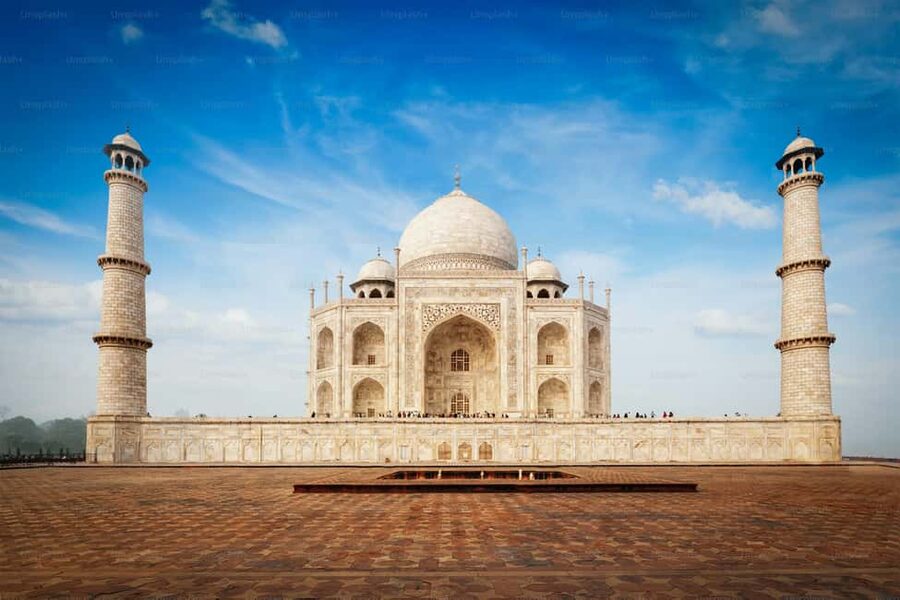 From Delhi: Taj Mahal & Agra Day Trip by Superfast Train - Agra Fort puts the monument in context