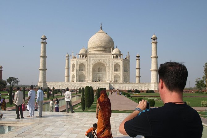 From Delhi: Taj Mahal & Agra Tour by Gatimaan Express Train - The Taj Mahal: give the morning’s best hours to marble