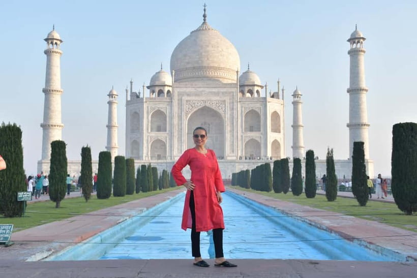 From Delhi: Taj Mahal & Agra Tour by Superfast Train - Three hours at the Taj Mahal