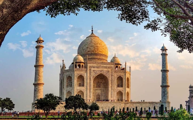 From Delhi: Taj Mahal and Agra Day Tour by Super-fast Train - Lunch at a five-star Agra hotel