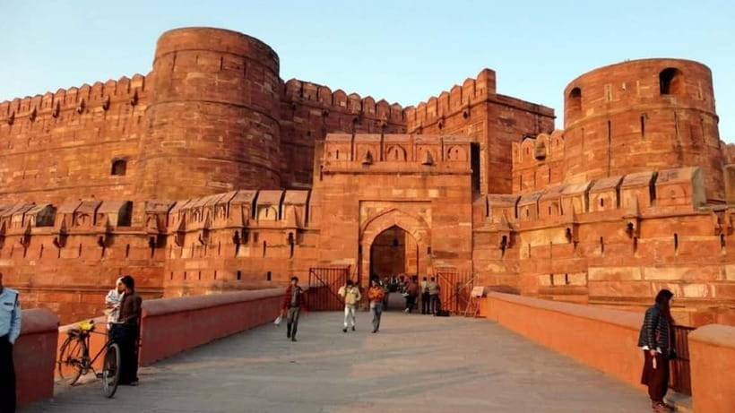 From Delhi: Taj Mahal and Agra Day Tour by Super-fast Train - Seeing the Taj Mahal before the day gets away