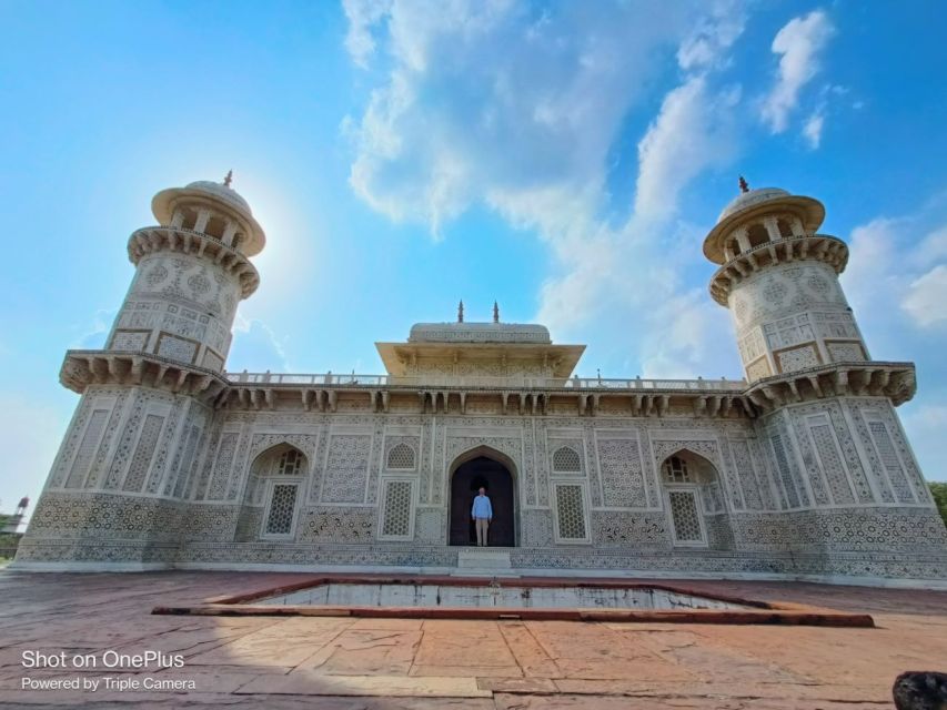From Delhi: Taj Mahal Luxury Day Tour By Superfast Train - The Baby Taj rewards close looking