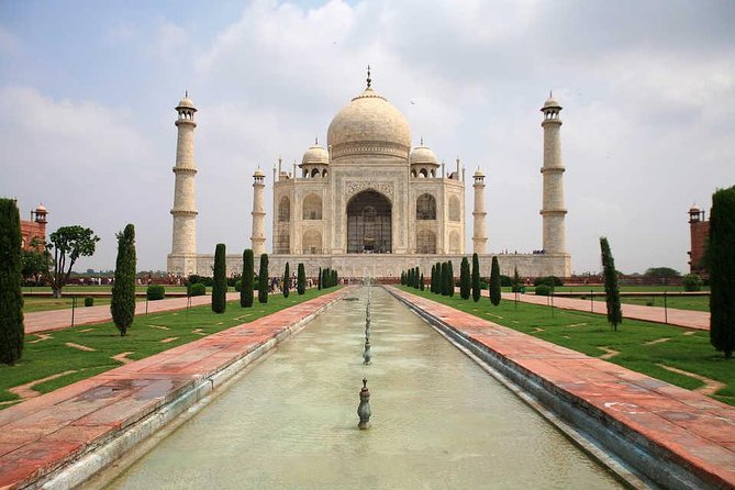 From Delhi : Taj Mahal Tour By Gatimaan Express Train All Inclusive Package - The Taj Mahal visit after a 9:50 am arrival