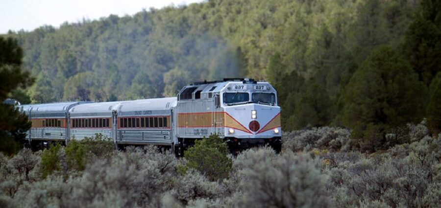 From Flagstaff: Grand Canyon Railroad Full-Day Guided Tour - What the $350 price includes