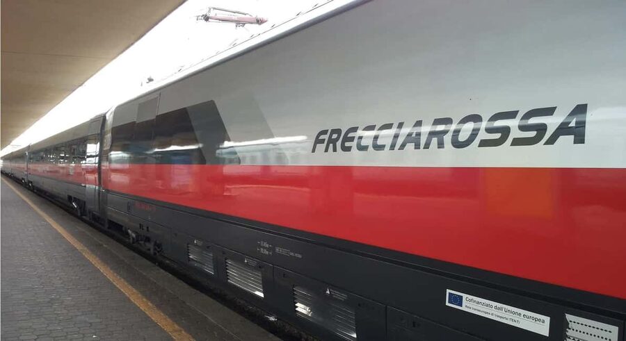 From Florence: Explore Venice in a Full Day Tour by Train - What the guide adds to the day