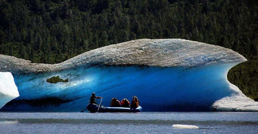 From Girdwood or Anchorage: Spencer Glacier Float & Railroad - Icebergs, cold water, and the value of a guide