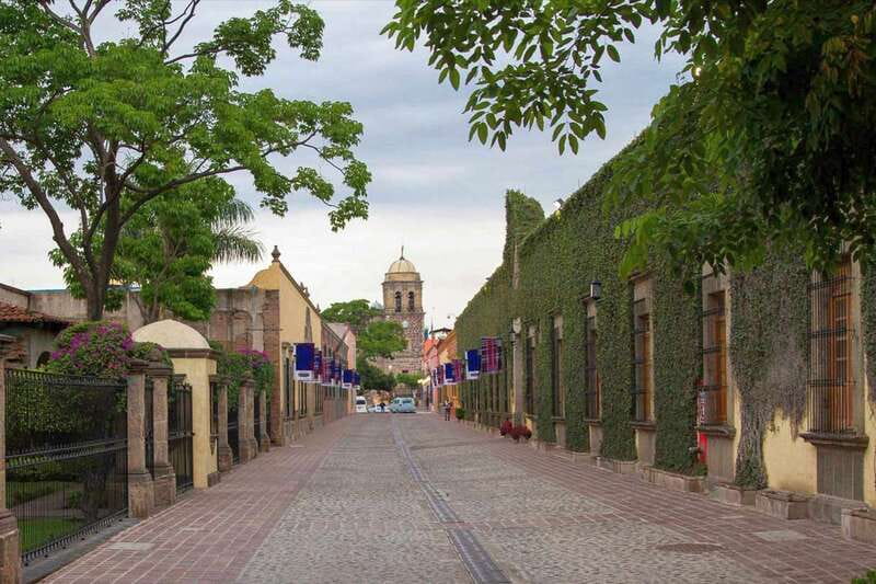 From Guadalajara: La Rojeña Distillery & Jose Cuervo Train - Mariachi, folkloric dance, and the traditional toast
