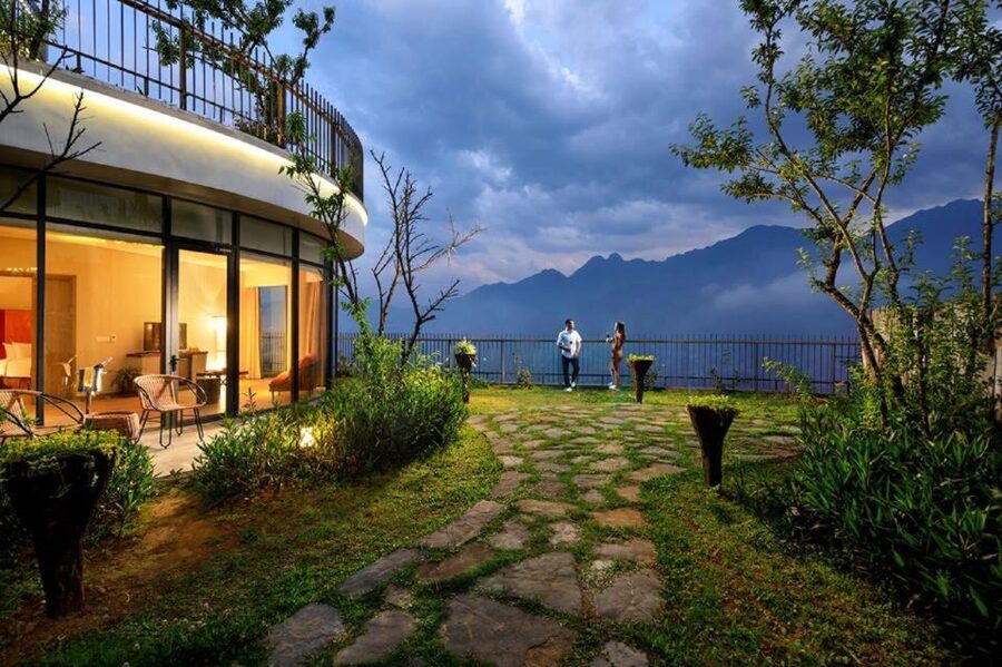 From Hanoi: Sapa Hill Tribes 2-Day Tour by Overnight Train - The long walk through Lao Chai, Ta Van, and Giang Ta Chai