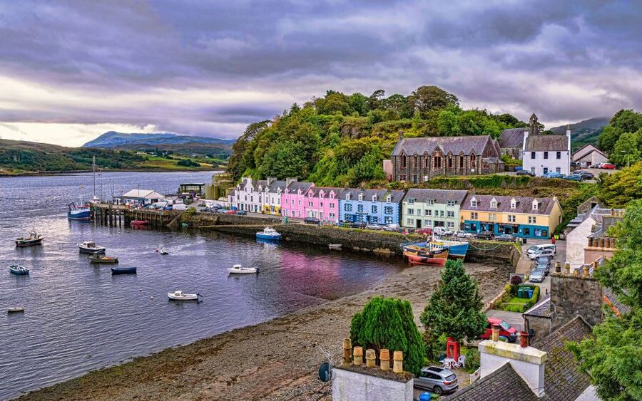 From Inverness: 3-Day Isle of Skye & Optional Steam Train - Day one: Loch Ness, Fort William, and the route to Skye
