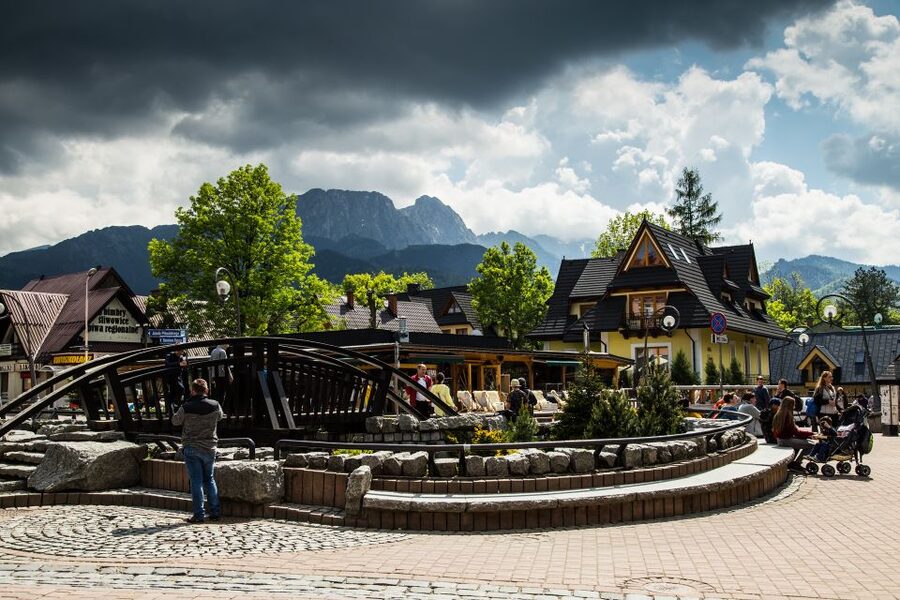 From Krakow: Zakopane Tour with Gubalowka Funicular & Museum - Krupówki, markets, and two hours of free time