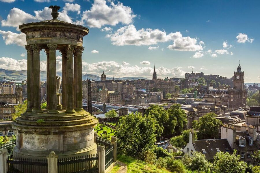 From London: Day Trip to Edinburgh by Rail with Castle Entry - Key points to know before booking