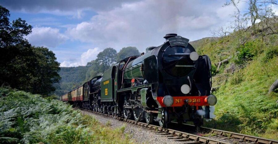 From London: The North York Moors with Steam Train to Whitby - A 6:15 AM start from London King’s Cross