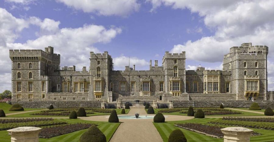 From London: Windsor Castle Full Day Guided Tour By Train - Arriving in Windsor at 10:45 am