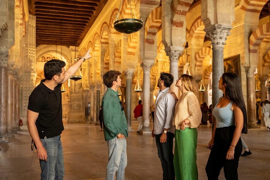 From Madrid: Córdoba Private Day Tour by High-Speed Train - Walking through Córdoba’s Jewish Quarter