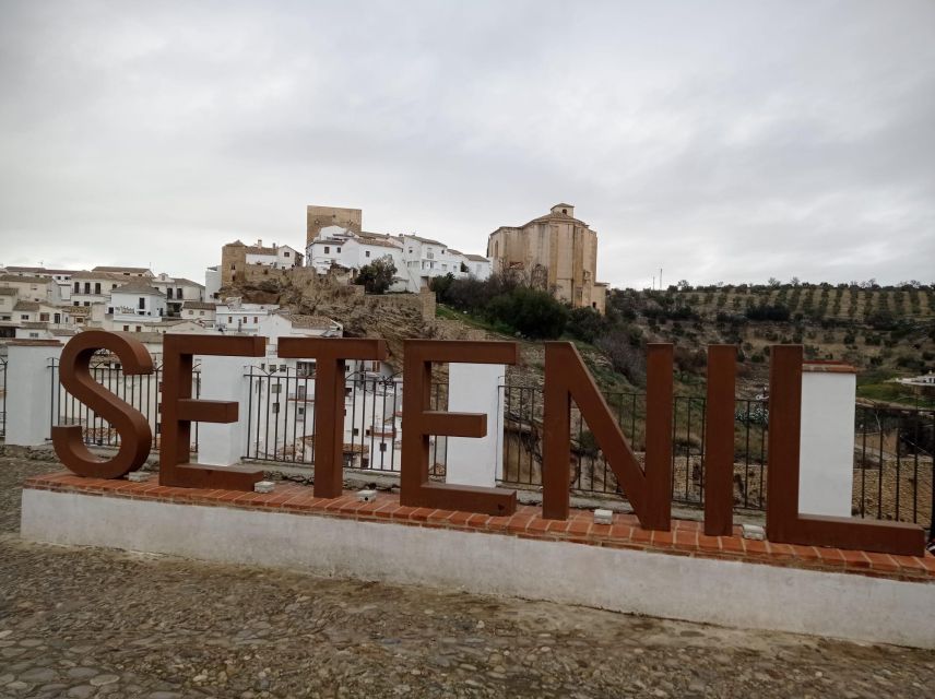 From Málaga: Ronda+Setenil de las Bodegas with Little Train - Guided or independent, which option is better?