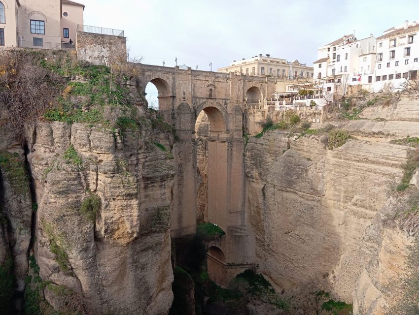 From Málaga: Ronda+Setenil de las Bodegas with Little Train - What the $34 price really covers